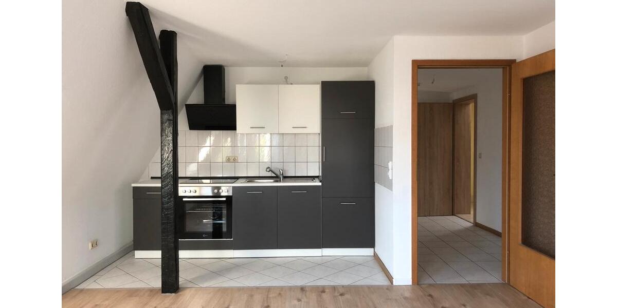 Dachgeschoßwohnung Gera - 1.5 Zimmer, 30 m&sup2;, 270&euro; | Angebot:26634660