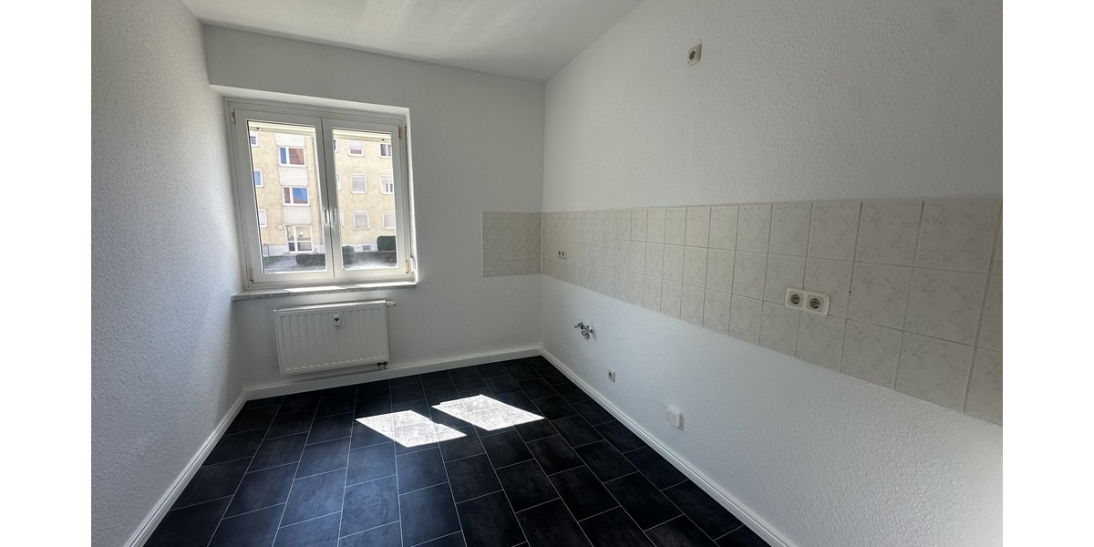 Neu sanierte 3 Zimmer Wohnung mit Balkon und Wanne in Untermhaus! - Etagenwohnung Gera Untermhaus | Angebot:27261863