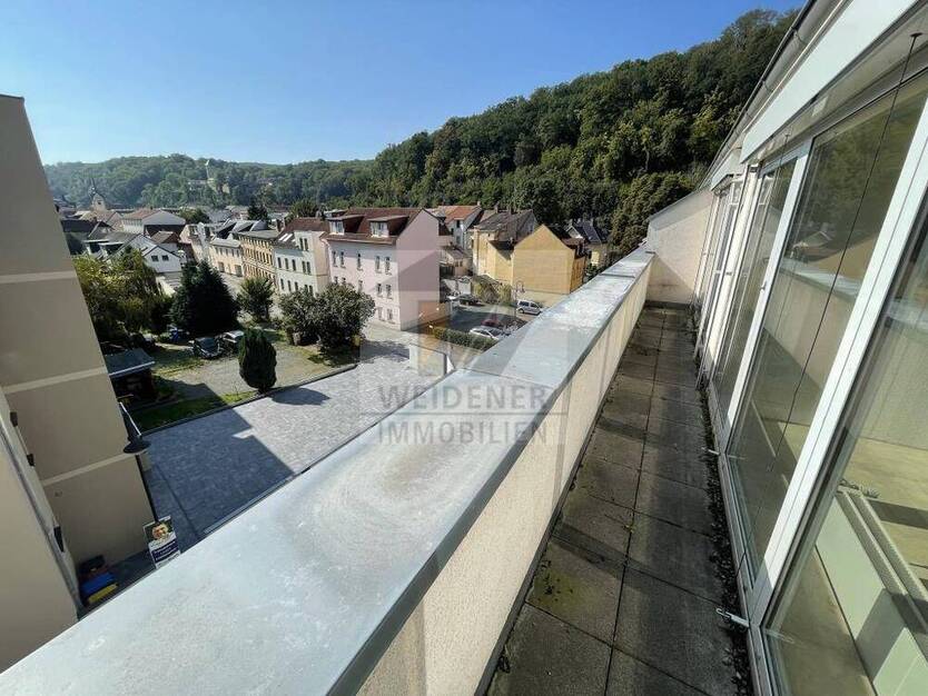 reserviert - Außergewöhnliche 2-Zimmer Wohnung mit Aufzug, Balkon und Tiefgarage