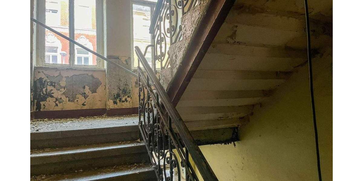 Mehrfamilienhaus, Wohnhaus Gera Pforten - 4 Zimmer, 790 m&sup2;, 130.000&euro; | Angebot:25695871