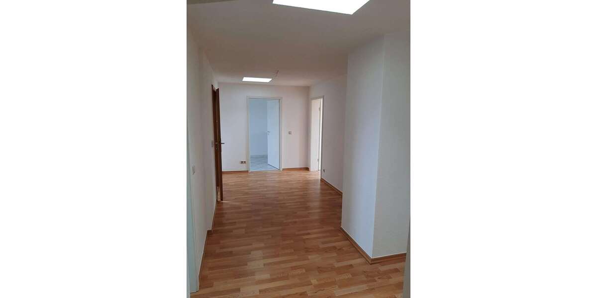 Etagenwohnung Gera - 3 Zimmer, 86 m&sup2;, 520&euro; | Angebot:26553186