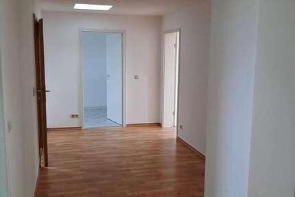 Wohnung Gera - 3 Zimmer, 86 m&sup2;, 520&euro; | Angebot:26553186
