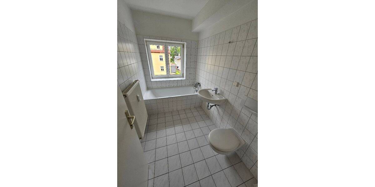 Etagenwohnung Altenburg Drescha - 3 Zimmer, 66 m&sup2;, 385&euro; | Angebot:26902607
