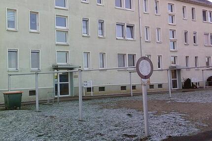 Wohnung Rositz - 3 Zimmer, 56 m&sup2;, 255&euro; | Angebot:25408544