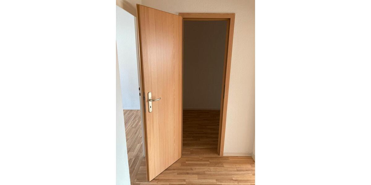 Etagenwohnung Gera - 4 Zimmer, 88 m&sup2;, 500&euro; | Angebot:24976161
