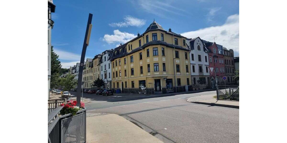 Etagenwohnung Crimmitschau - 2 Zimmer, 62 m&sup2;, 342&euro; | Angebot:26933922