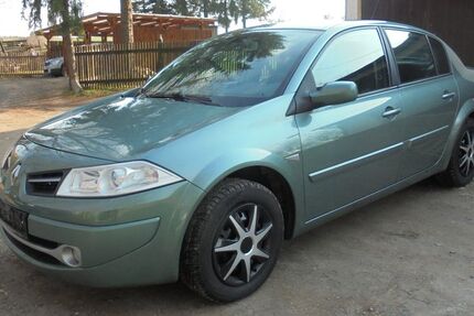 Renault Megane 124.200 km 2.290 &euro; Schwaara 07554