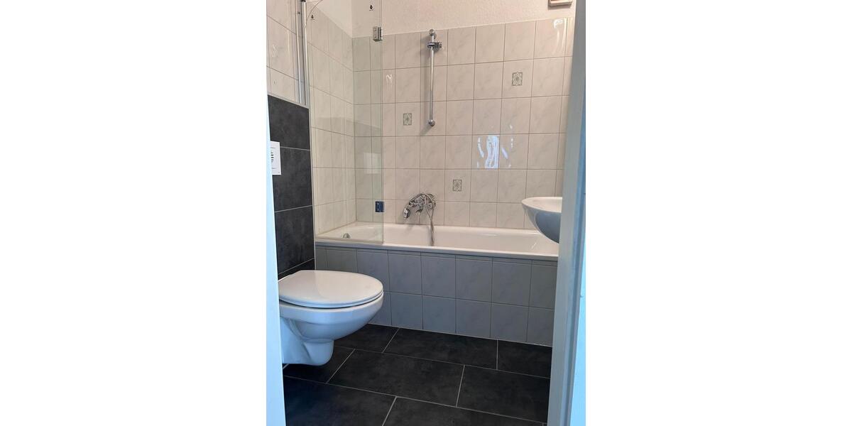 Erdgeschoßwohnung Meerane - 2 Zimmer, 50 m&sup2;, 339&euro; | Angebot:26650166