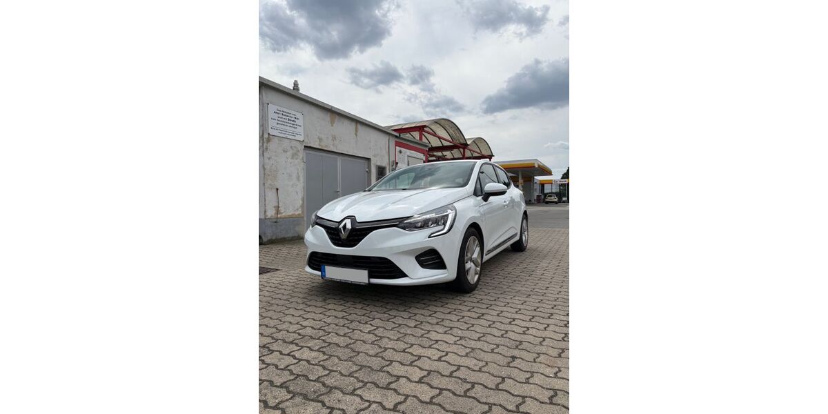Renault Clio 89.000 km 11.899 &euro; Zeitz 06712