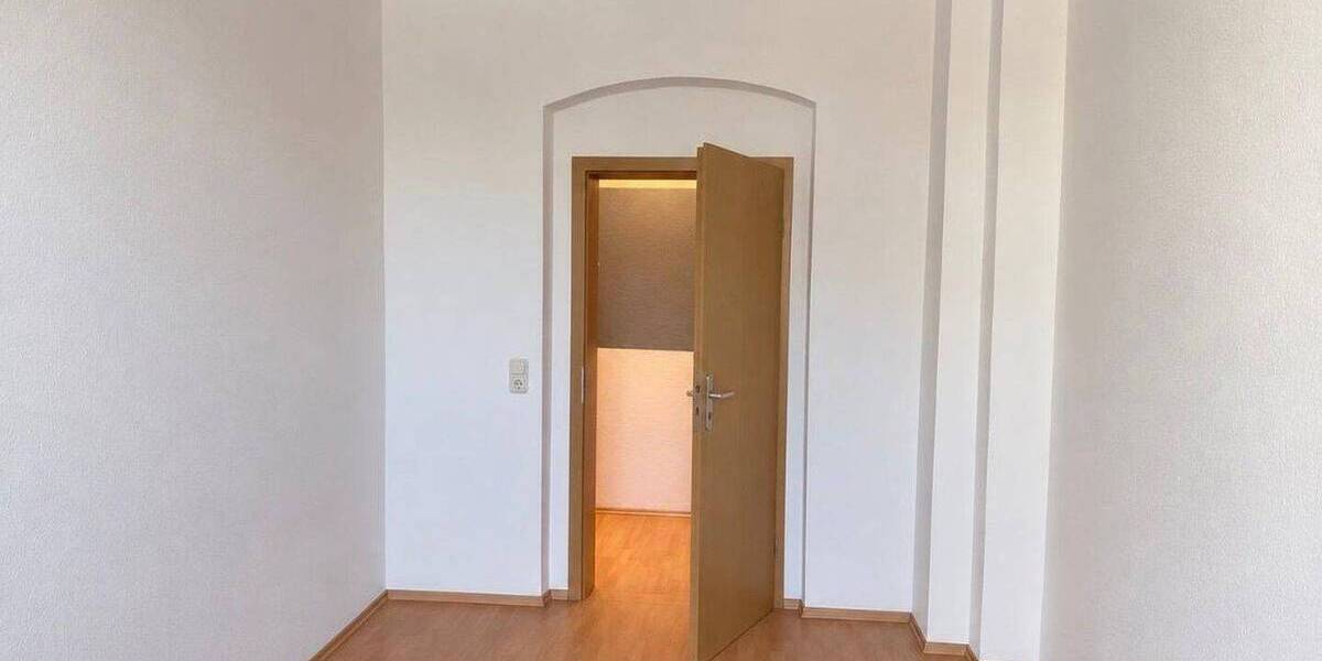 Etagenwohnung Altenburg Rasephas - 4 Zimmer, 90 m&sup2;, 82.000&euro; | Angebot:26763714