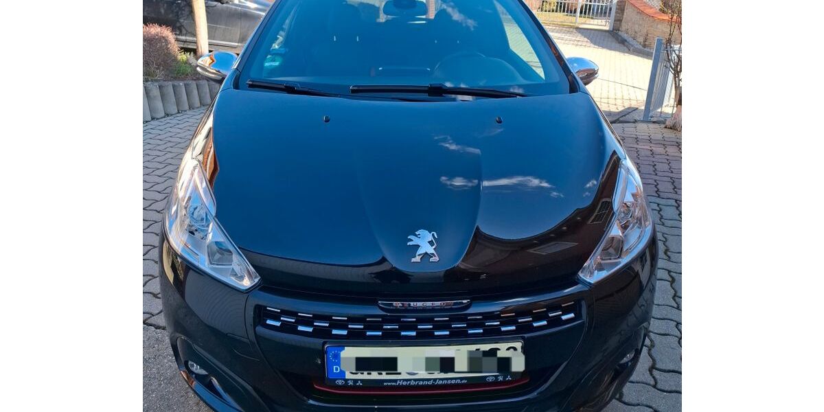 Peugeot 208 57.300 km 11.450 &euro; Zedlitz,OT Sirbis 07557
