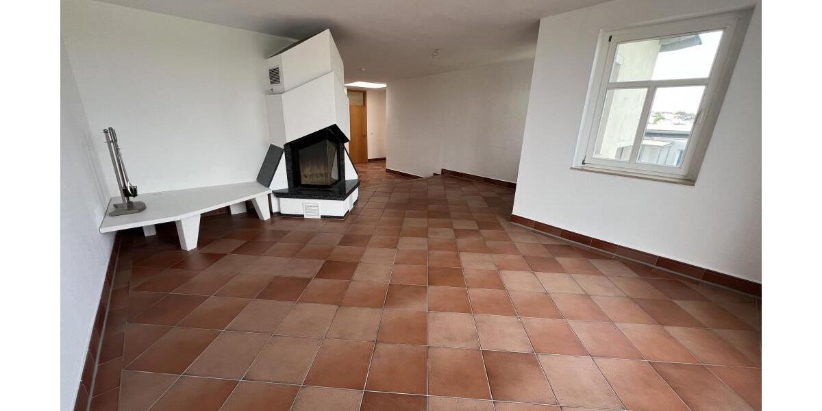 Was für ein Ausblick! 4 Raum Dachgeschoss-Wohnung mit Terrasse! - Etagenwohnung Gera | Angebot:26348904