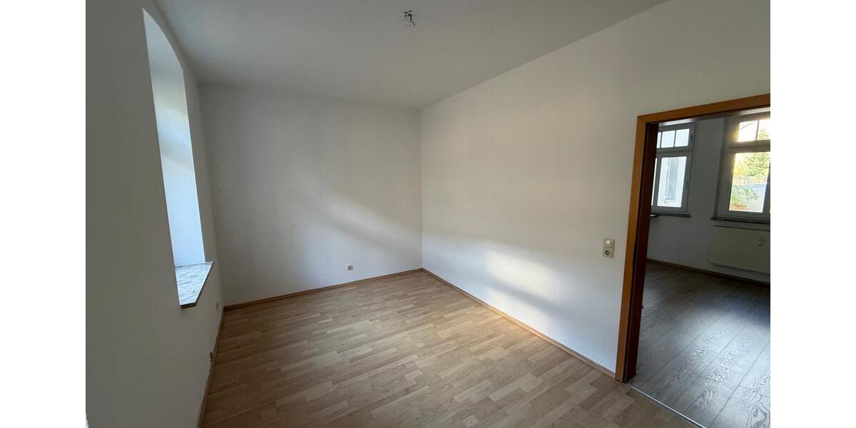 Etagenwohnung Greiz - 3 Zimmer, 79 m&sup2;, 465&euro; | Angebot:26050264