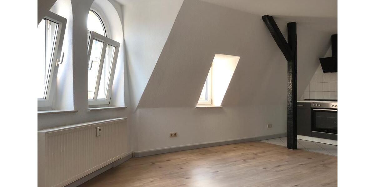 Dachgeschoßwohnung Gera - 1.5 Zimmer, 30 m&sup2;, 270&euro; | Angebot:26634660