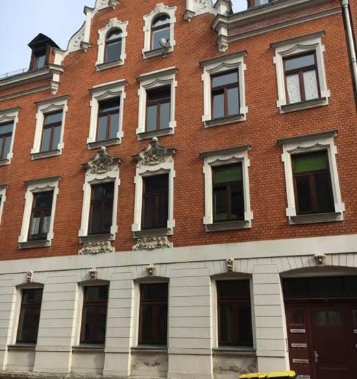 Dachgeschoßwohnung Werdau - 3 Zimmer, 66 m&sup2;, 368&euro; | Angebot:26006936