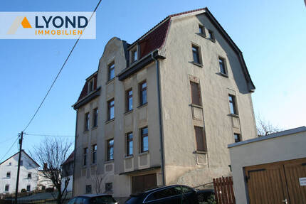 Dieses gepflegte Mehrfamilienhaus im ländlichen Fraureuth steht zum Verkauf! 9 zimmer