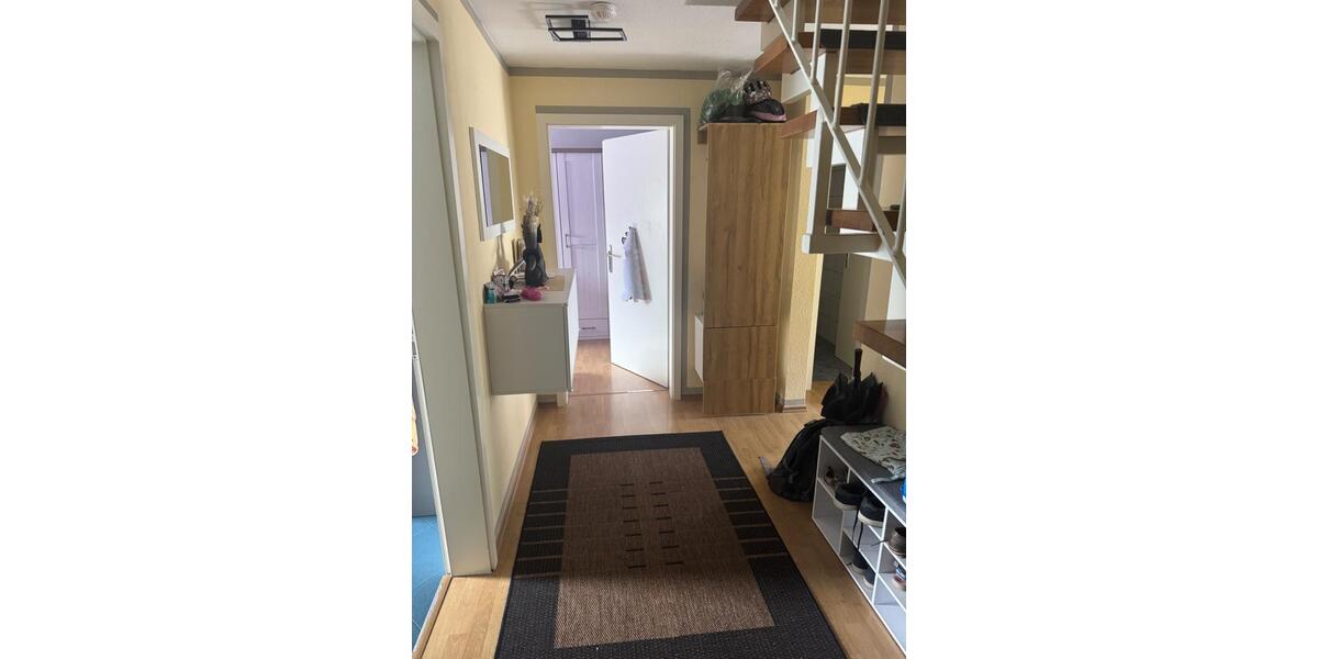 Maisonettenwohnung Gera Alt-Bieblach - 4 Zimmer, 108 m&sup2;, 800&euro; | Angebot:26234034