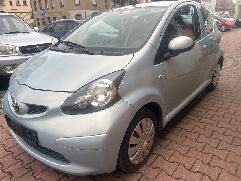 Toyota Aygo (X) 137.000 km 1.350 € zwickau 08064