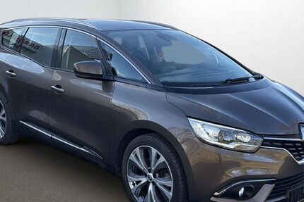 Renault Scenic 81.393 km 10.100 &euro; St. Gangloff 07629