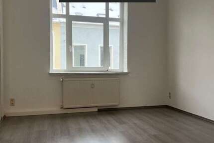 Wohnung Crimmitschau - 2 Zimmer, 50 m&sup2;, 325&euro; | Angebot:26063178