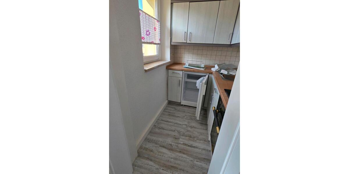 Etagenwohnung Greiz - 1 Zimmer, 24 m&sup2;, 240&euro; | Angebot:25871016