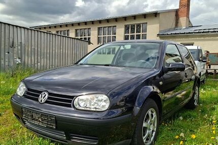 VW Golf 198.409 km 600 &euro; Hermsdorf 07629