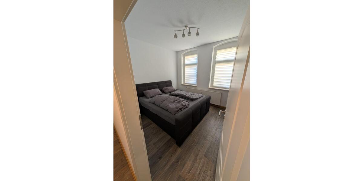 Etagenwohnung Eisenberg - 3 Zimmer, 80 m&sup2;, 560&euro; | Angebot:24639615