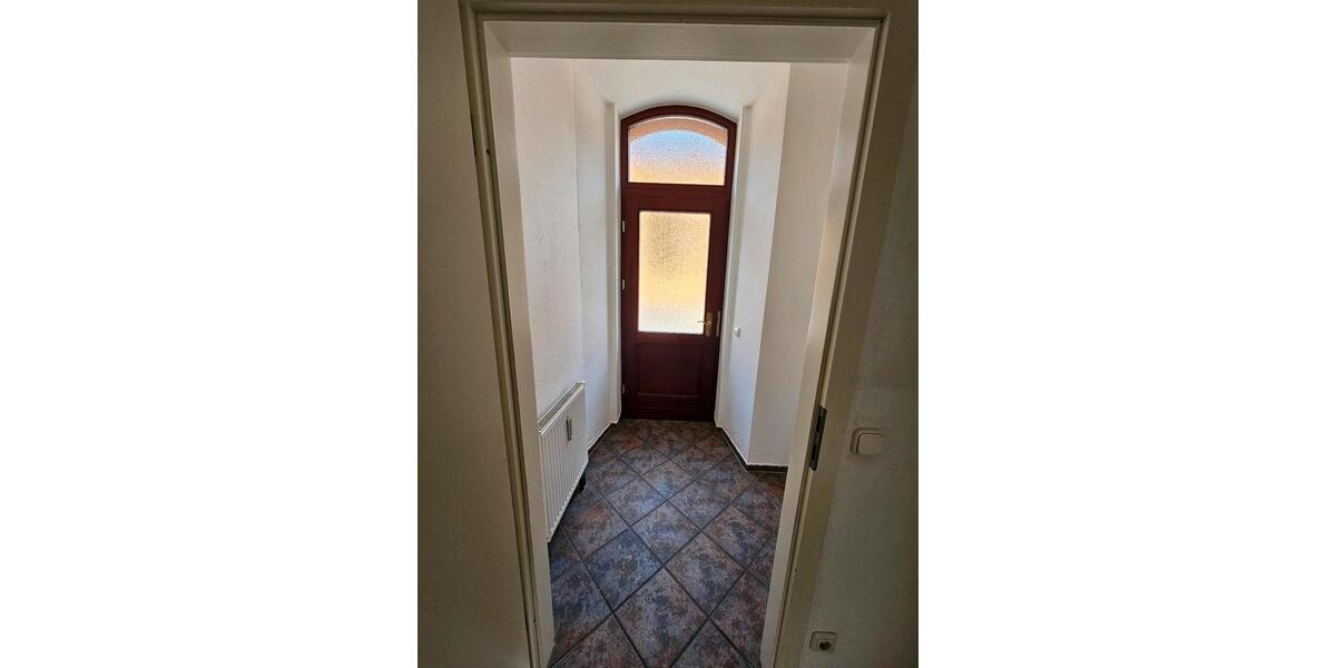 Erdgeschoßwohnung Crimmitschau - 4 Zimmer, 135 m&sup2;, 1.249&euro; | Angebot:24773905