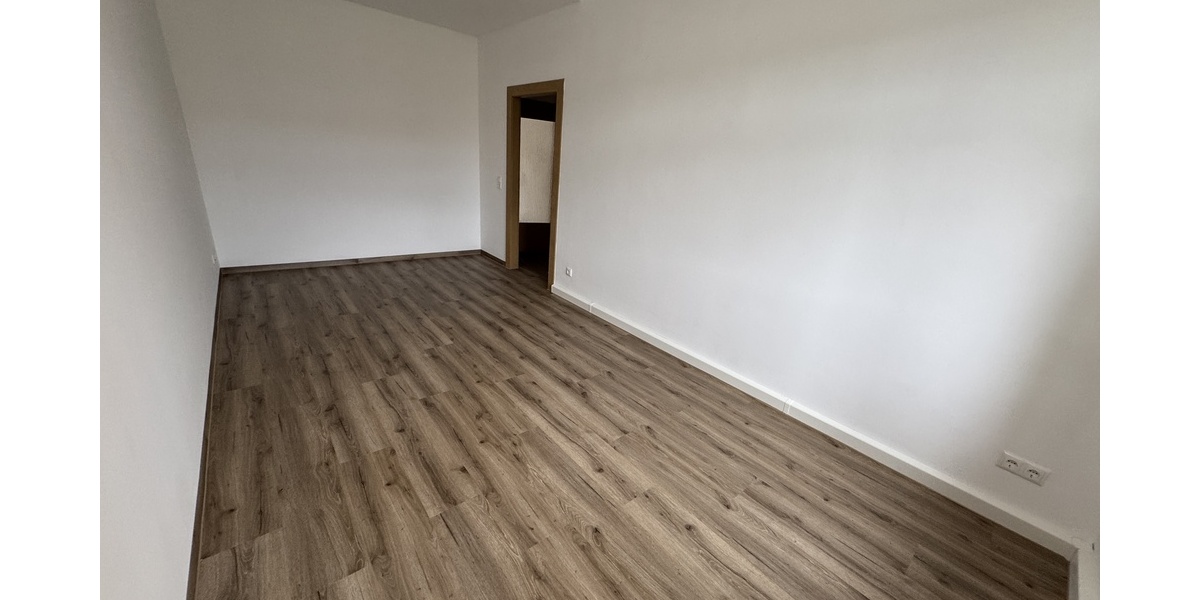 Tierparkseite! Sanierte 3 Raum Whg. mit Balkon & Dusche in Debschwitz! - Etagenwohnung Gera Debschwitz | Angebot:26998863