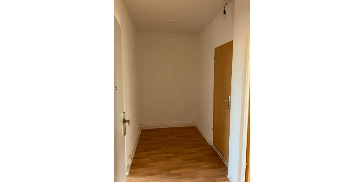 Etagenwohnung Gera Lusan - 2 Zimmer, 55 m&sup2;, 310&euro; | Angebot:25349927