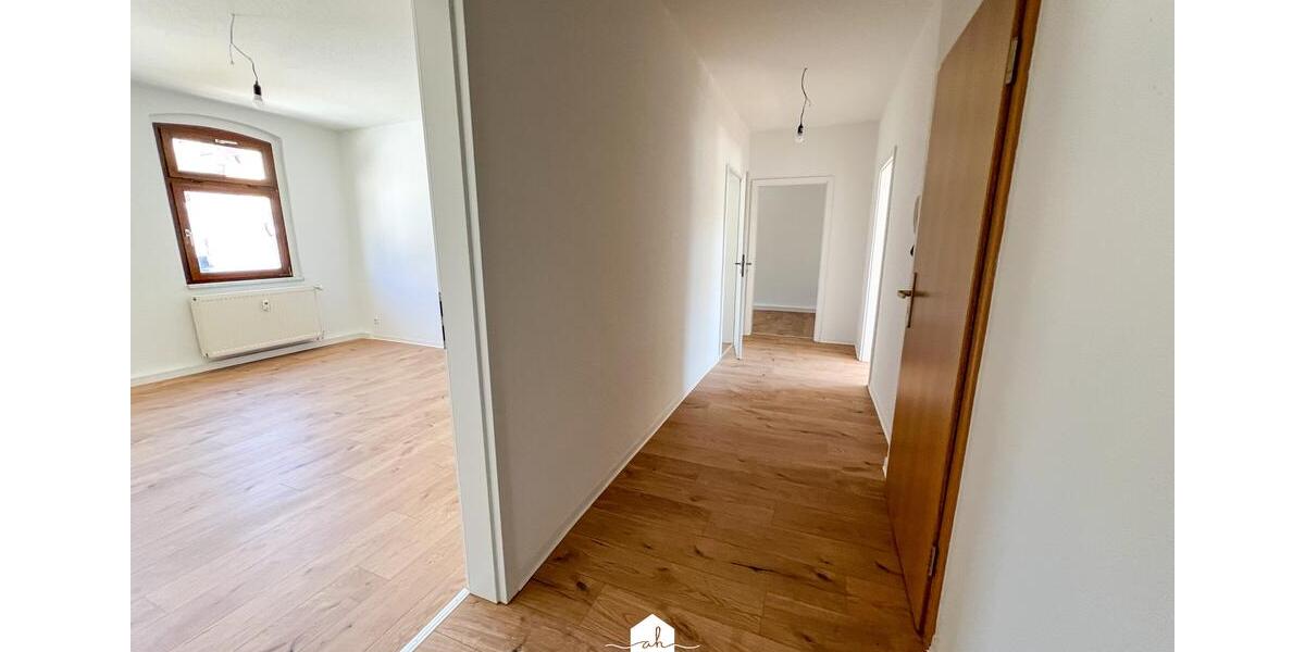 Dachgeschoßwohnung Greiz - 4 Zimmer, 83 m&sup2;, 520&euro; | Angebot:26476621