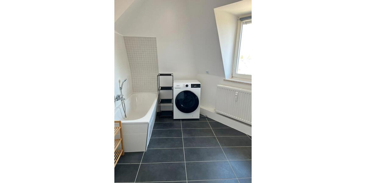 Etagenwohnung Crimmitschau - 2 Zimmer, 56 m&sup2;, 320&euro; | Angebot:26266397