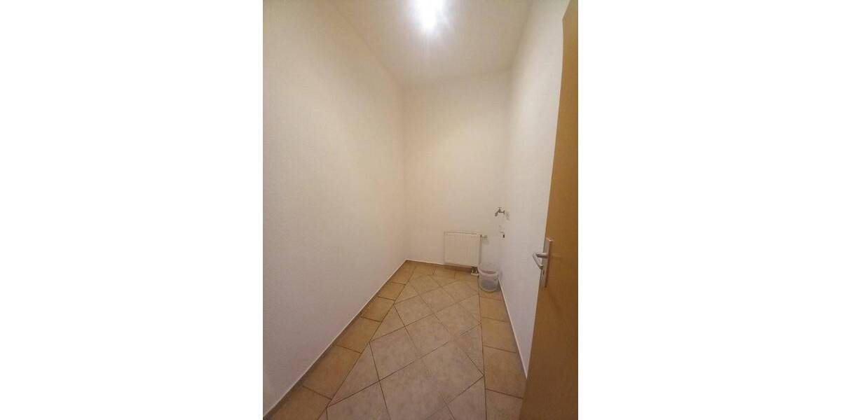 Etagenwohnung Weida Liebsdorf - 3 Zimmer, 90 m&sup2;, 495&euro; | Angebot:26273059