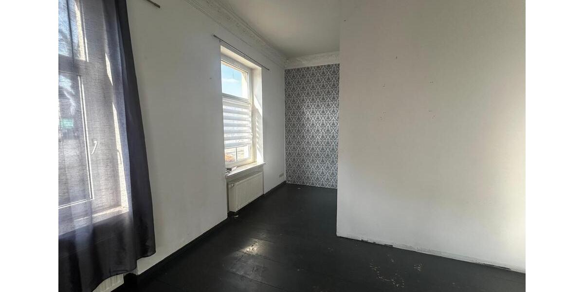 Hochparterre Crimmitschau - 2 Zimmer, 72 m&sup2;, 380&euro; | Angebot:26537516