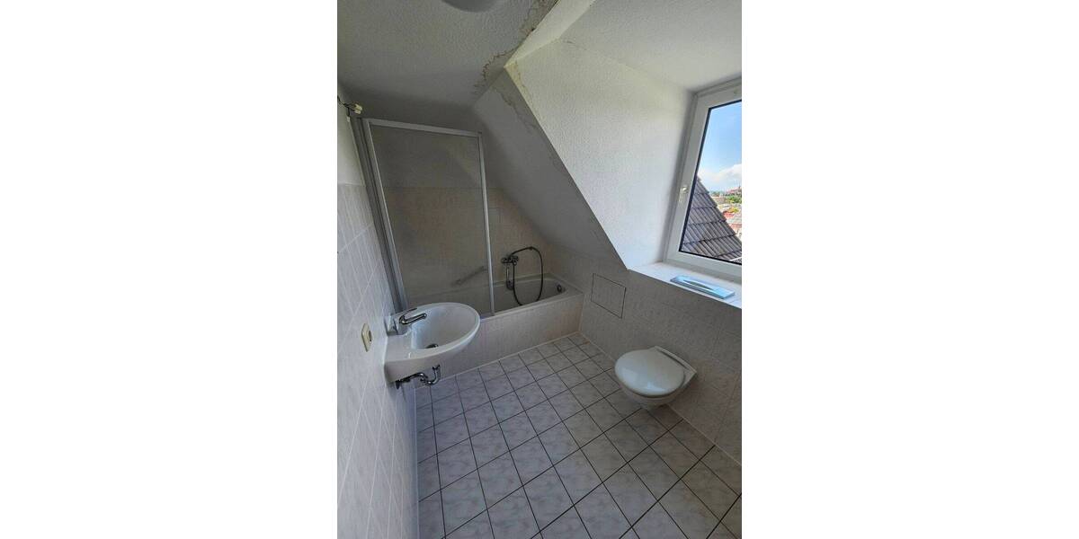 Etagenwohnung Gera Ostviertel - 2 Zimmer, 46 m&sup2;, 300&euro; | Angebot:26805926