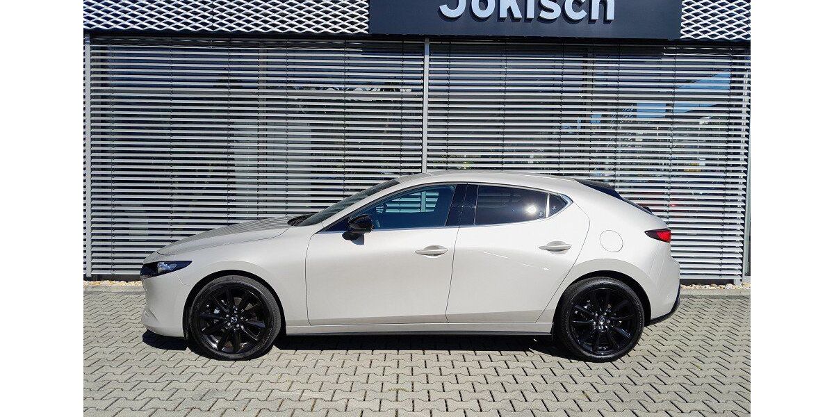 Mazda 3 8.094 km 26.495 &euro; Gera 07546