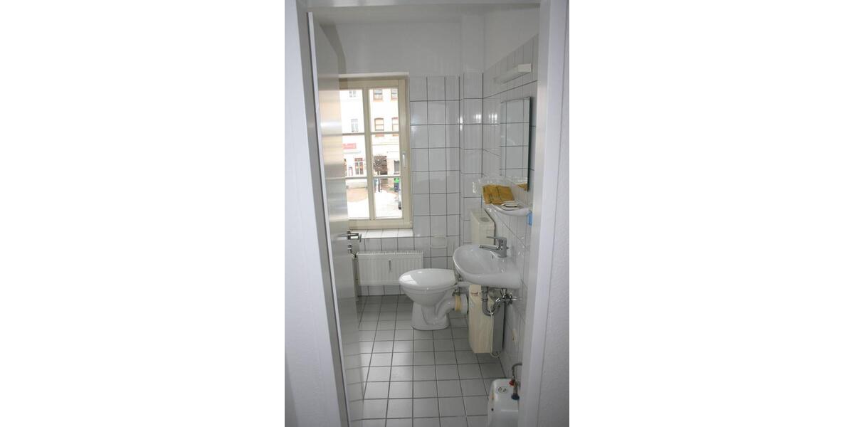 Etagenwohnung Schmölln - 4.5 Zimmer, 98 m&sup2;, 490&euro; | Angebot:26251300
