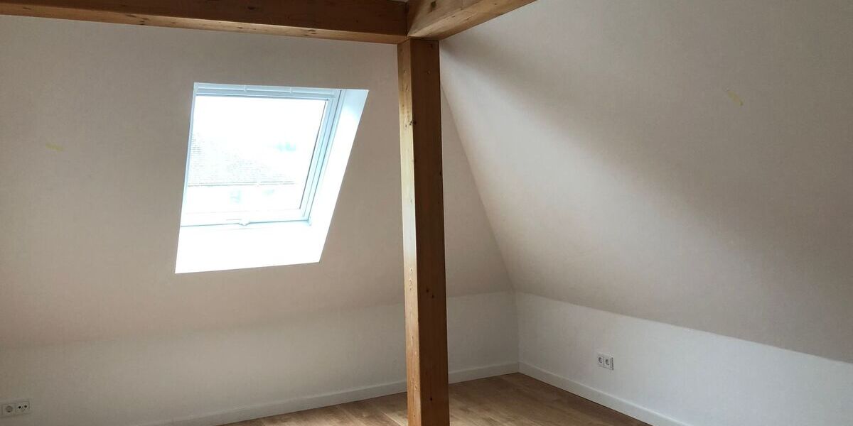Top-sanierte 4ZKB Maisonette-Wohnung mit 18 qm Terrasse - Maisonettenwohnung Schlöben Rabis | Angebot:27333741