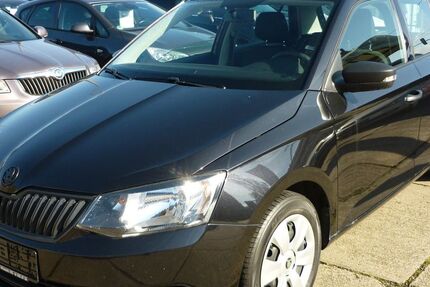 Skoda Fabia 98.000 km 6.900 &euro; Gera 07548
