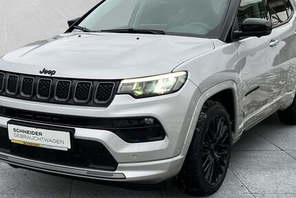 Jeep Compass 22.247 km 23.490 &euro; Meerane 08393