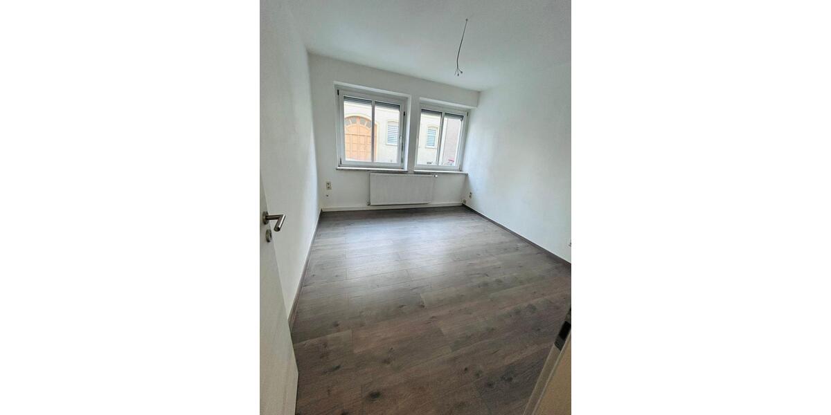Erdgeschoßwohnung Meerane - 2 Zimmer, 50 m&sup2;, 339&euro; | Angebot:26650166