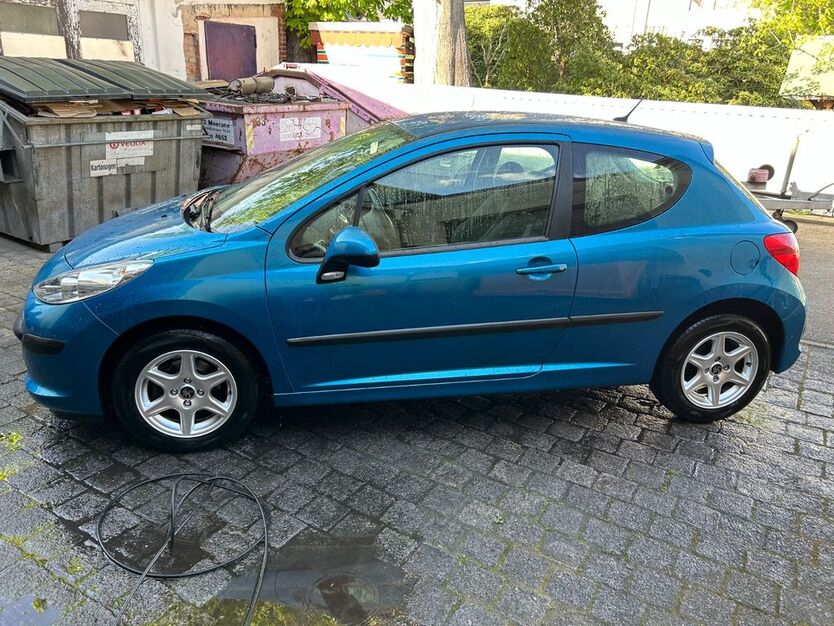 Peugeot 207 65.200 km 5.499 € Meerane 08393