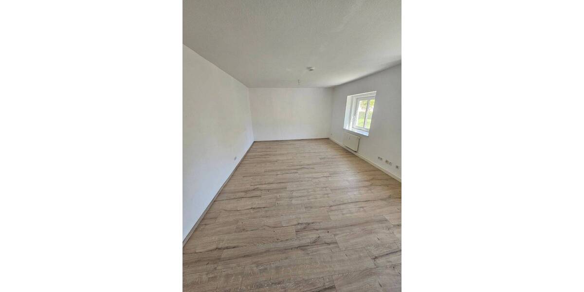 Etagenwohnung Altenburg Drescha - 2 Zimmer, 61 m&sup2;, 370&euro; | Angebot:26402381
