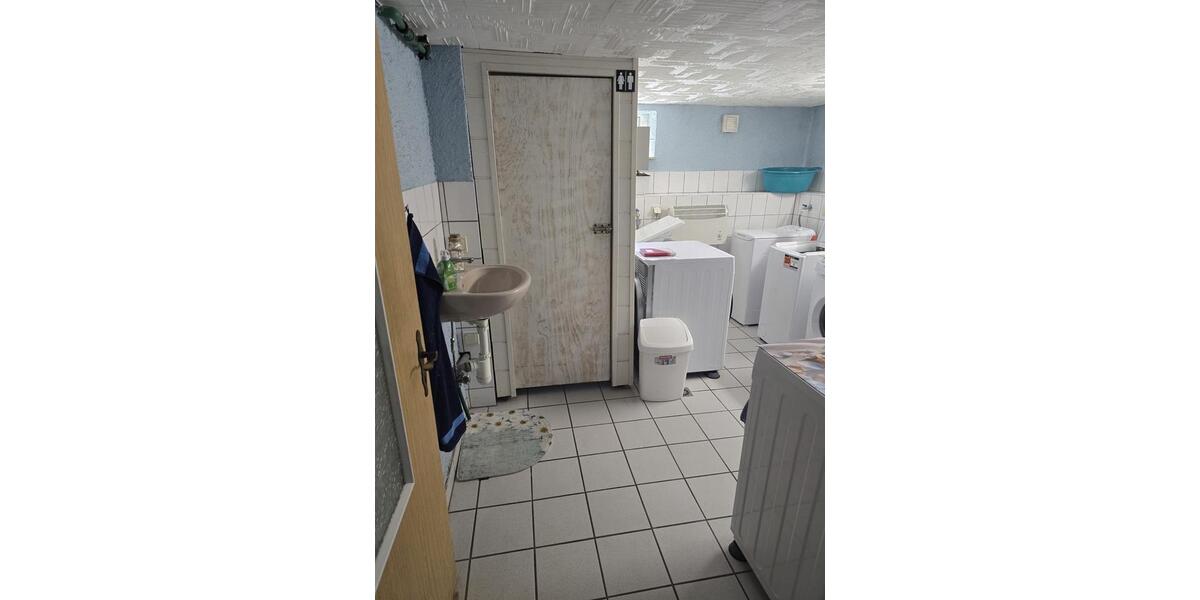 Hochparterre Ronneburg - 2 Zimmer, 42 m&sup2;, 250&euro; | Angebot:25999084