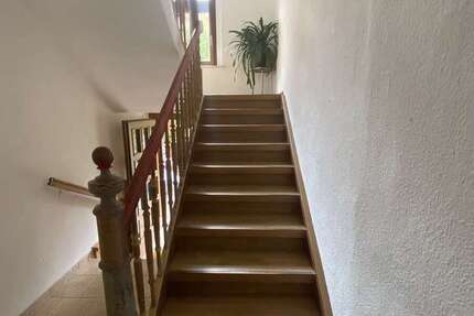 Haus Kretzschau - 10 Zimmer, 270 m&sup2;, 172.000&euro; | Angebot:26748326