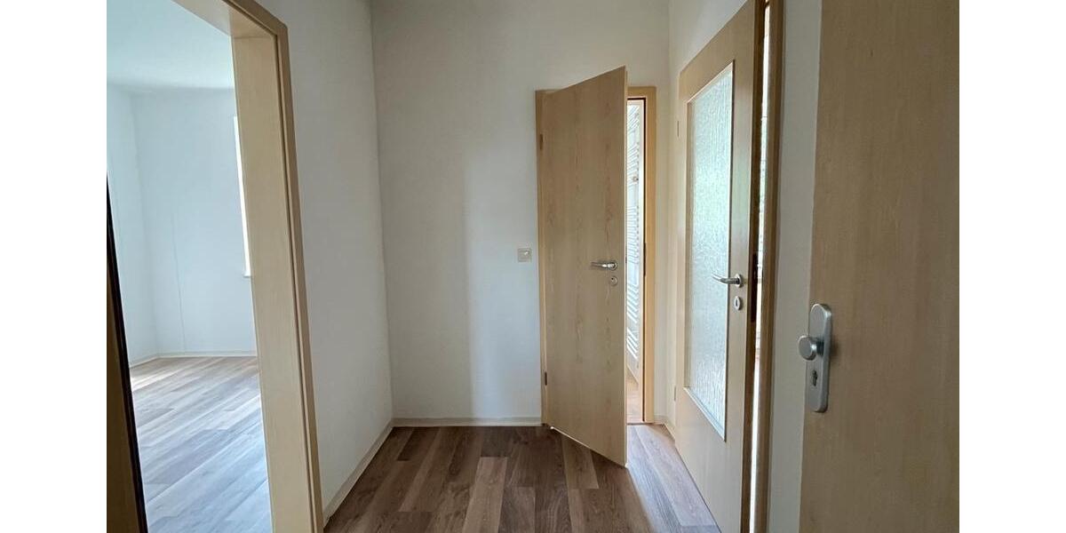 Etagenwohnung Gera Lusan - 1 Zimmer, 30 m&sup2;, 187&euro; | Angebot:26672949