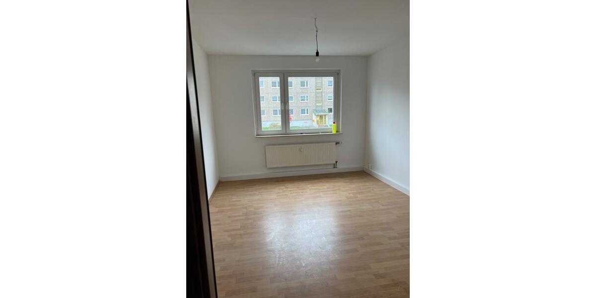 Etagenwohnung Gera Lusan - 3 Zimmer, 88 m&sup2;, 110.000&euro; | Angebot:27673089