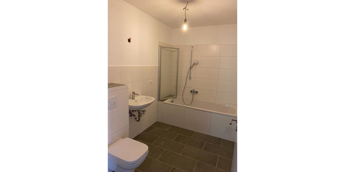 Mehrfamilienhaus, Wohnhaus Werdau - 350.000&euro; | Angebot:23010115