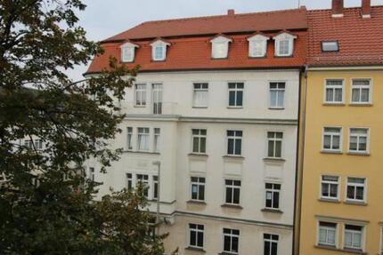 **Ihr neues Zuhause wartet: 4-Raum-Wohnung mit Komfort-Badezimmer und großzügigem Wohnambiente!** - Wohnung Gera Alt-Bieblach | Angebot:26248804