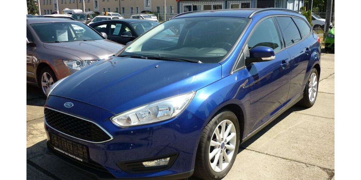 Ford Focus 98.000 km 7.900 &euro; Gera 07548
